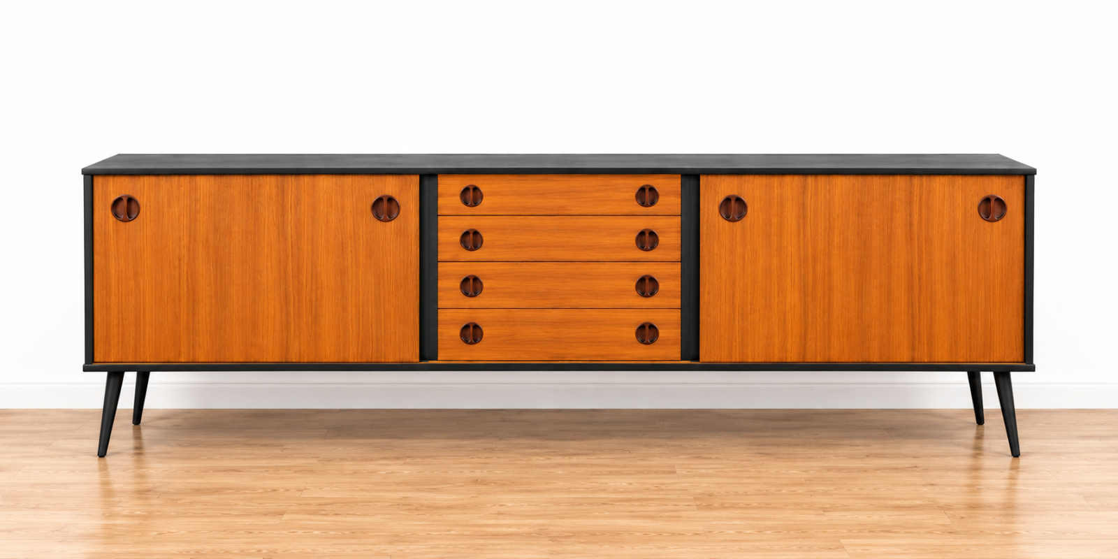 Aparador midcentury escandinavo by Jydsk Møbelindustry Dinamarca 1960’s