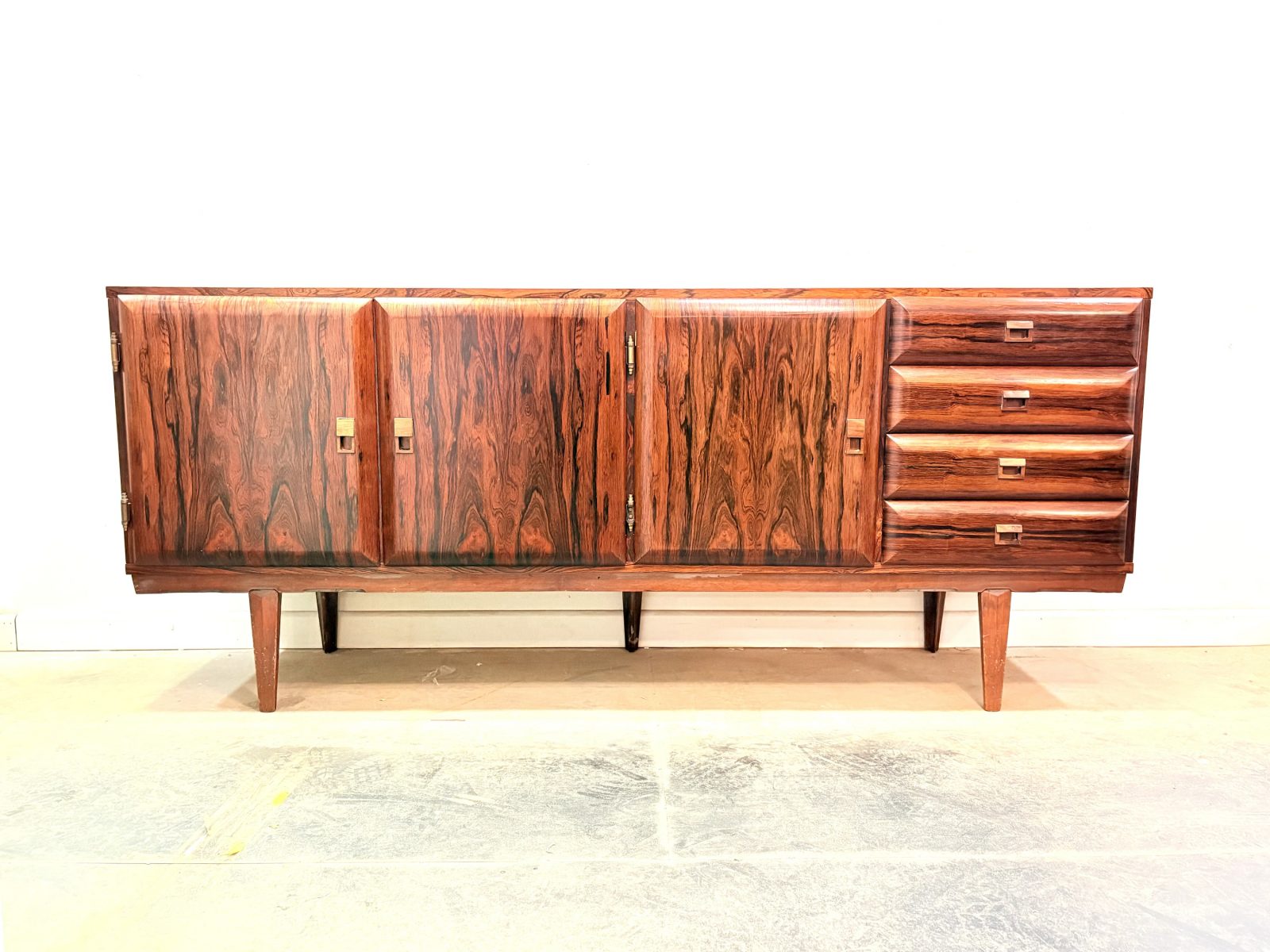 Aparador danés midcentury by H.P.Hansen para Hasa España 1960’s en madera de palisandro